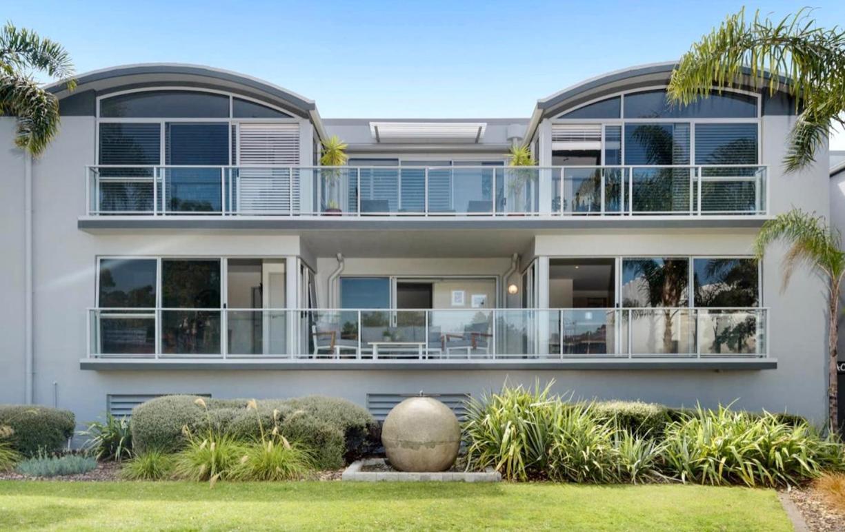 Modern Beach Apartment With Pool & Location Mount Maunganui Zewnętrze zdjęcie