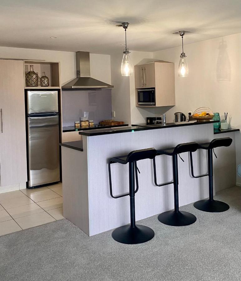 Modern Beach Apartment With Pool & Location Mount Maunganui Zewnętrze zdjęcie